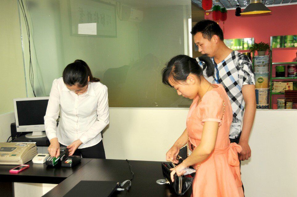 搶占先機加盟發展，友情漆助你輕松致富