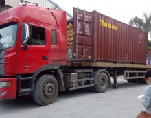 提升質(zhì)量與服務(wù)，友情漆出口范圍在擴(kuò)大